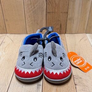 Wonder Nation Kid's Gray Shark Slippers